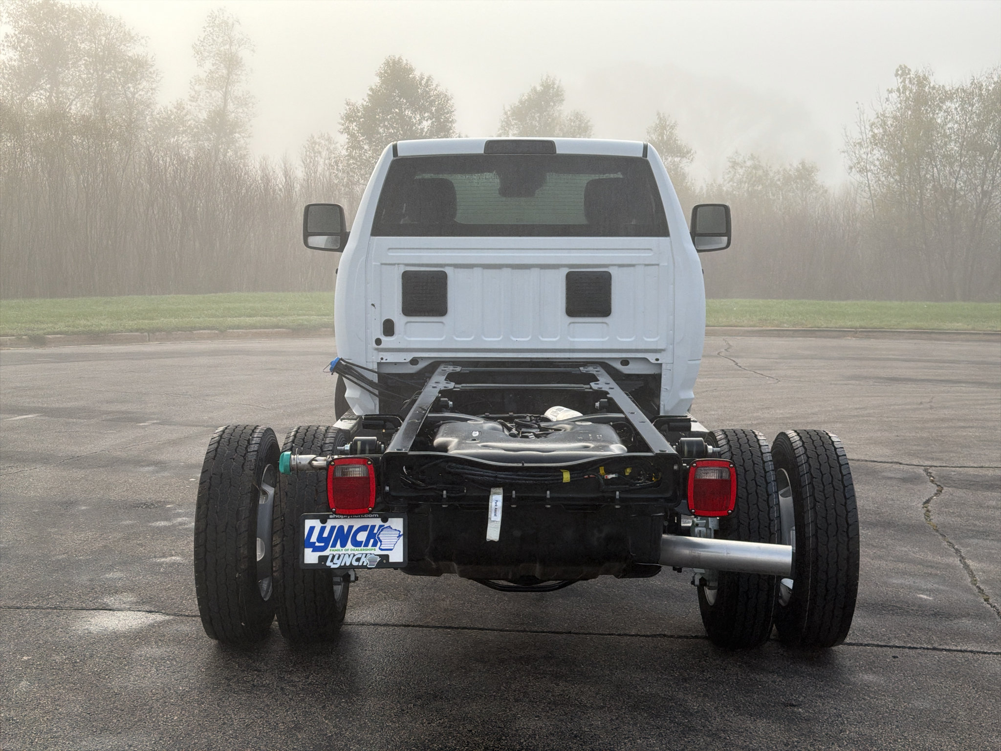 New 2027 RAM 5500 Tradesman w/ Chrome Appearance Group AWD/4WD image 3