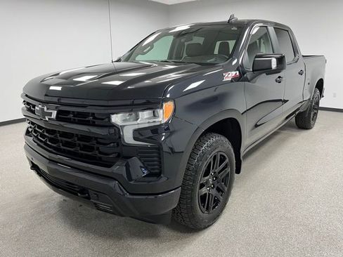 Used 2024 Chevrolet Silverado 1500 RST AWD/4WD image 4