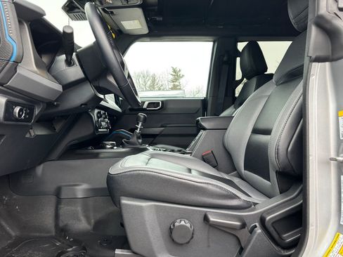 Used 2024 Ford Bronco Black Diamond image 15