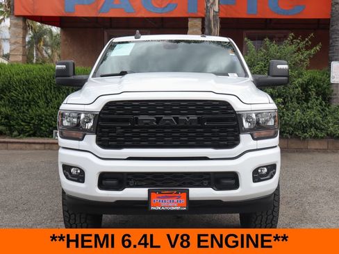 Used 2024 RAM 2500 Big Horn w/ Night Edition AWD/4WD image 3