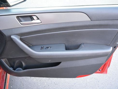 Used 2019 Hyundai Sonata Sport FWD image 16