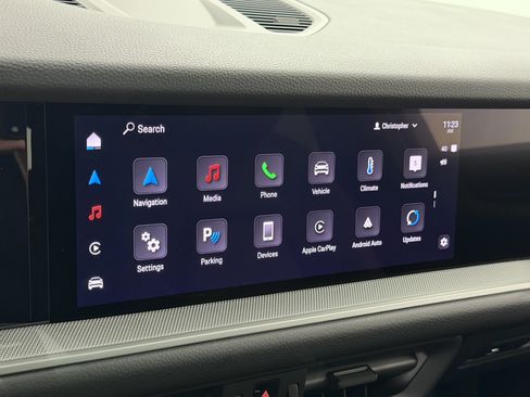 Certified 2024 Porsche Cayenne AWD/4WD image 41