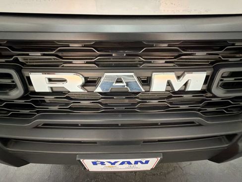 Used 2024 RAM ProMaster 2500 FWD image 27