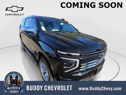 Used 2025 Chevrolet Suburban Premier RWD image 1