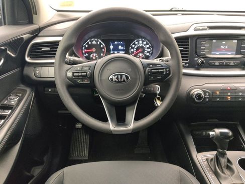 Used 2016 Kia Sorento FWD image 22