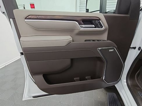 New 2025 GMC Sierra 2500 SLT image 32