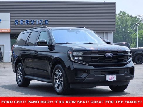 Certified 2025 Ford Expedition Active AWD/4WD image 3