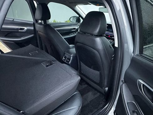 Used 2022 Hyundai Sonata Limited w/ Winter Weather Package image 20