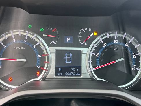 Used 2019 Toyota 4Runner SR5 Premium AWD/4WD image 15