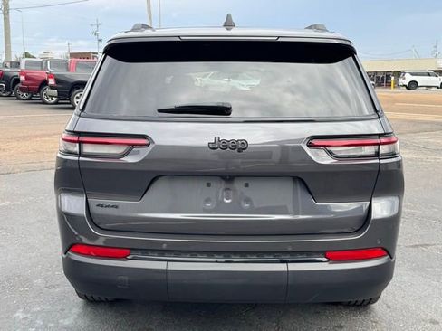 Used 2025 Jeep Grand Cherokee L Altitude image 4