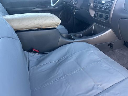 Used 2001 Ford Explorer Sport image 5