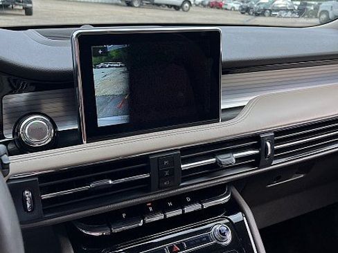 Used 2022 Lincoln Corsair FWD image 10