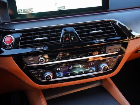 Used 2023 BMW M5 image 33