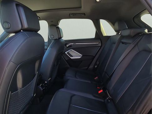 Used 2024 Audi Q3 2.0T Premium image 10