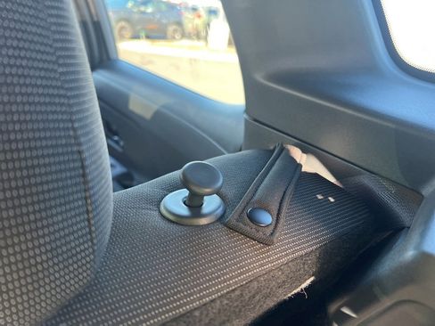 Used 2025 Nissan Kicks S image 40