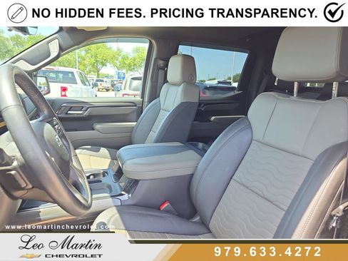 Used 2023 Chevrolet Silverado 1500 ZR2 w/ Technology Package AWD/4WD image 14
