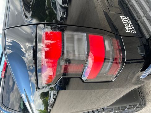 New 2026 Nissan Frontier SV w/ SV Convenience Package AWD/4WD image 40