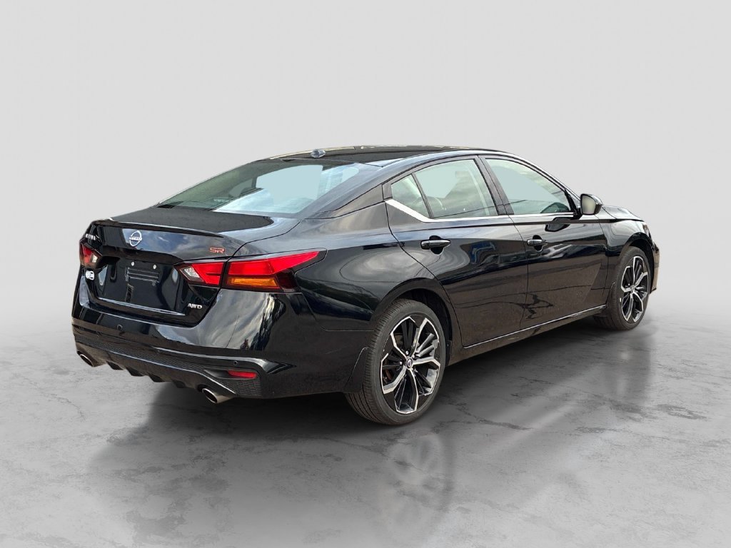 Certified 2024 Nissan Altima 2.5 SR AWD/4WD image 7