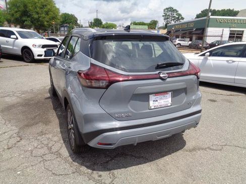 Used 2024 Nissan Kicks SV FWD image 8