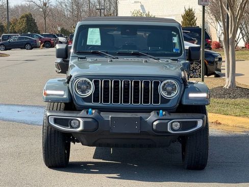 Used 2024 Jeep Wrangler Unlimited Sahara w/ Technology Group image 4