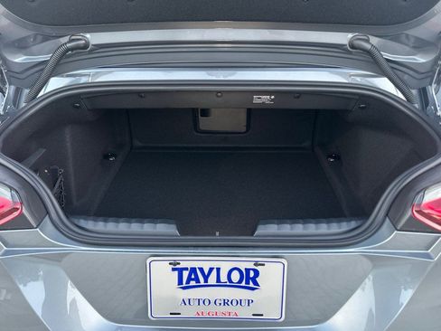 Used 2026 BMW Z4 M40i w/ Premium Package image 9