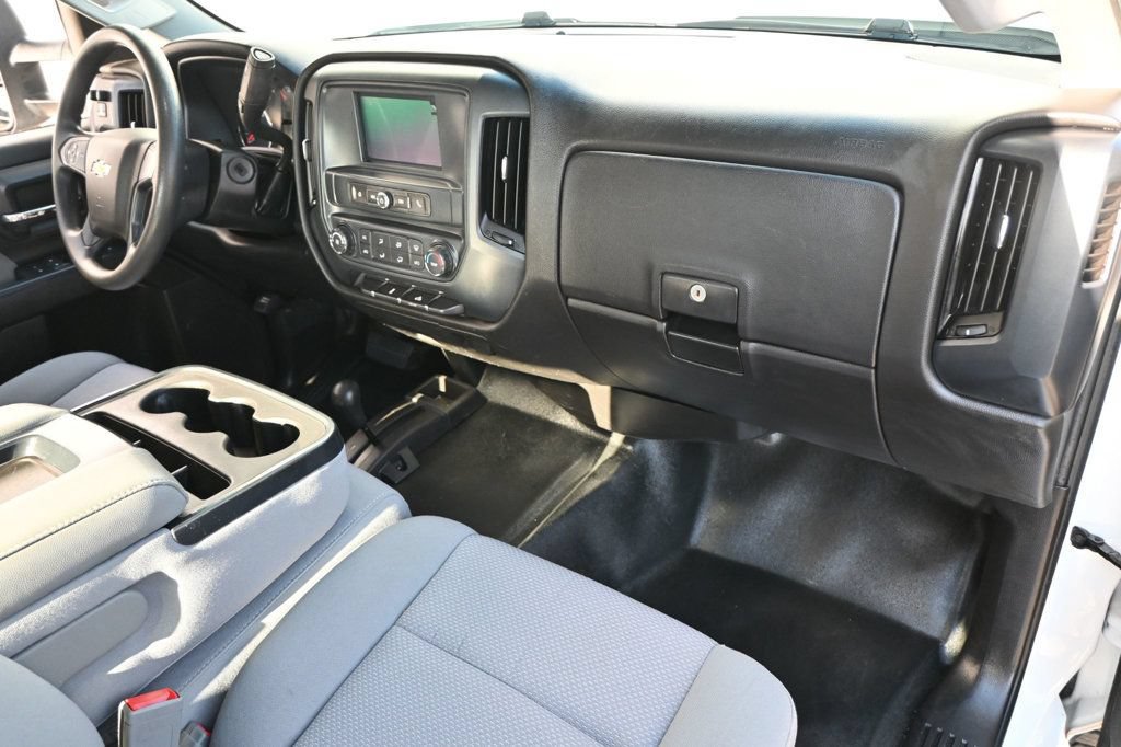 Used 2019 Chevrolet Silverado 3500 W/T AWD/4WD image 9