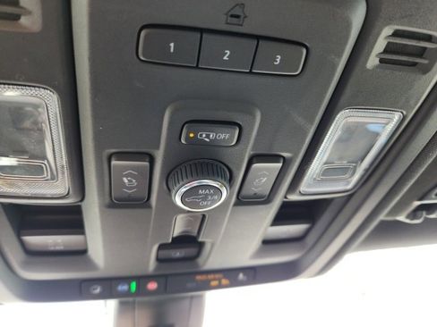 Used 2021 Chevrolet Tahoe High Country w/ Premium Package 2 image 29