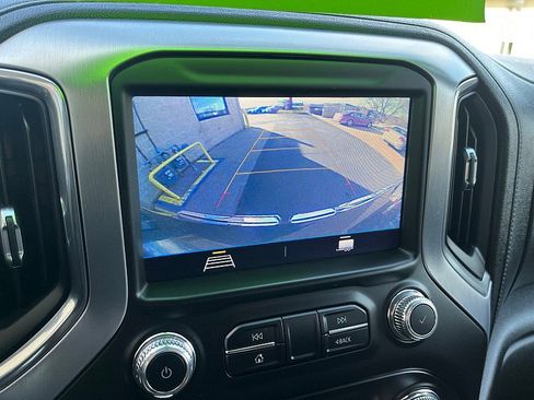 Used 2021 GMC Sierra 1500 SLE image 33