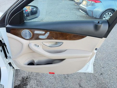 Used 2016 Mercedes-Benz C 300 4dr Sdn C 300 4MATIC image 44