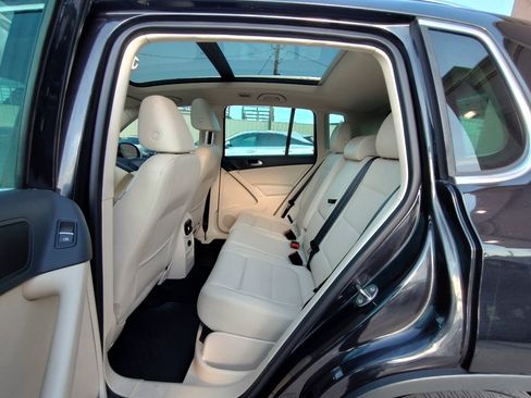 Used 2016 Volkswagen Tiguan SE image 28