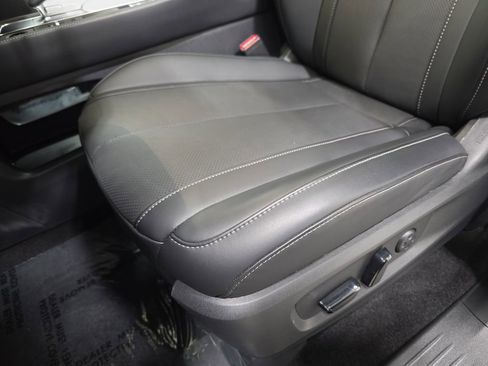 Certified 2026 INFINITI QX60 Luxe w/ Cargo Package AWD/4WD image 24