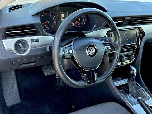 Used 2021 Volkswagen Passat 2.0T S w/ Luggage Net & Mats Package image 13