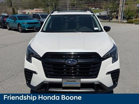 Used 2024 Subaru Ascent Onyx Edition image 2