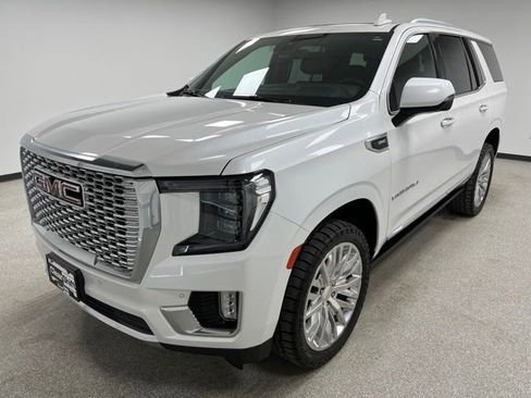 Used 2023 GMC Yukon Denali image 4