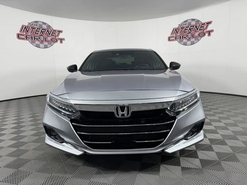 Used 2022 Honda Accord Sport image 2