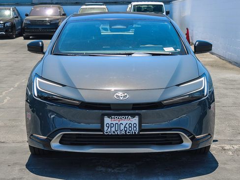 Used 2024 Toyota Prius Prime FWD image 2