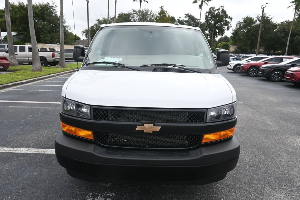 New 2025 Chevrolet Express 3500 Extended w/ Driver Convenience Package RWD image 8