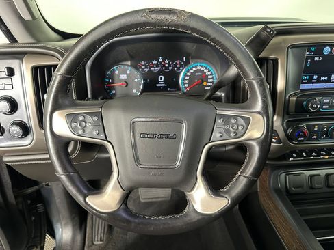 Used 2019 GMC Sierra 2500 Denali w/ Duramax Plus Package AWD/4WD image 10