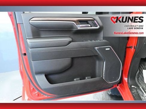 Used 2024 Chevrolet Silverado 1500 LT Trail Boss w/ Convenience Package II AWD/4WD image 15