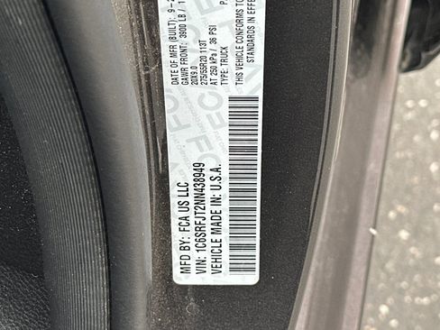 Certified 2022 RAM 1500 Laramie image 28