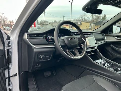 New 2026 Jeep Grand Cherokee Laredo image 25