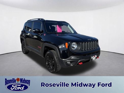 Used 2018 Jeep Renegade Trailhawk w/ Cold Weather Group II AWD/4WD image 1