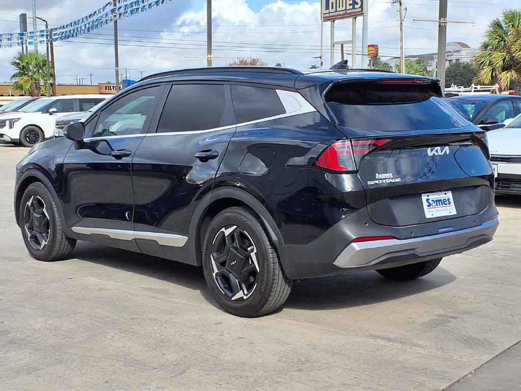 Certified 2026 Kia Sportage EX w/ EX Panorama Roof Package FWD image 6