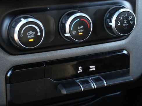 Used 2022 RAM 1500 Big Horn image 28