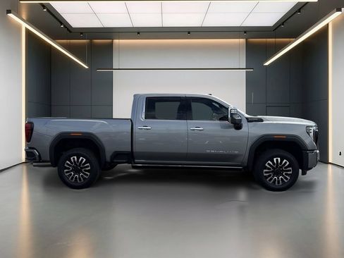 Certified 2025 GMC Sierra 2500 Denali Ultimate AWD/4WD image 8