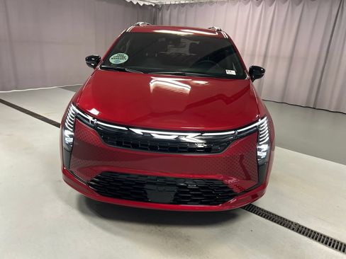 New 2027 Chrysler Pacifica Select FWD image 2