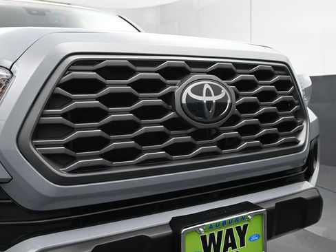 Used 2021 Toyota Tacoma 4x4 Double Cab image 6