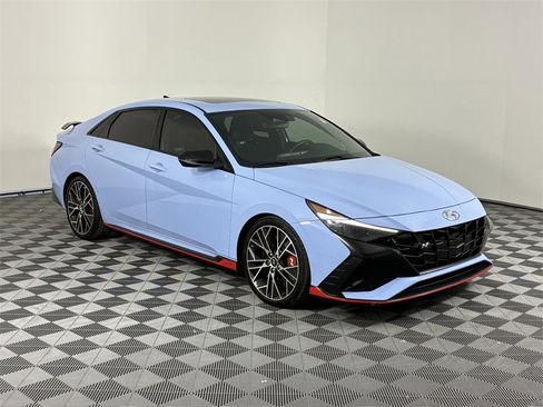 Used 2022 Hyundai Elantra N w/ Preferred Accessory Package image 9