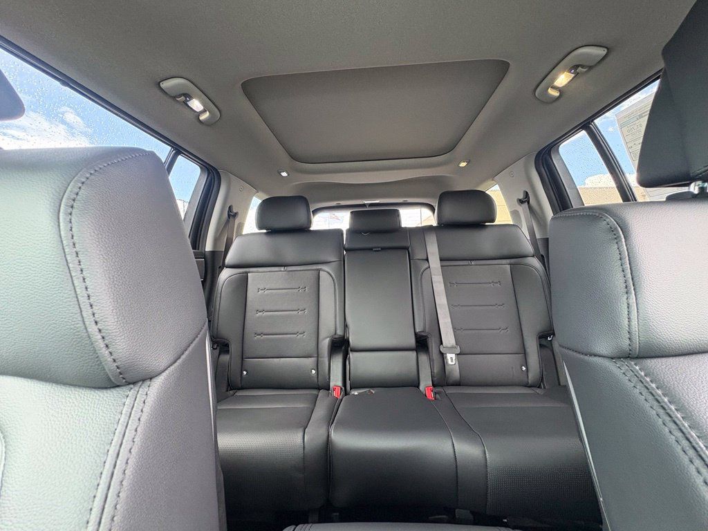 New 2027 Hyundai Santa Fe Limited FWD image 20