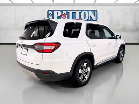 Used 2024 Honda Pilot EX-L image 7